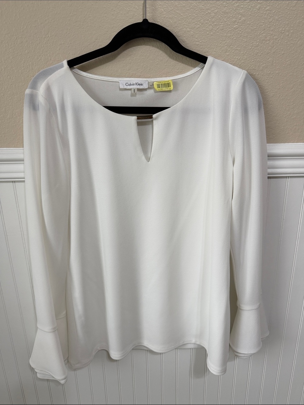 Calvin Klein White Long-Sleeve Keyhole Neck Blouse with Bell sleeves size Medium